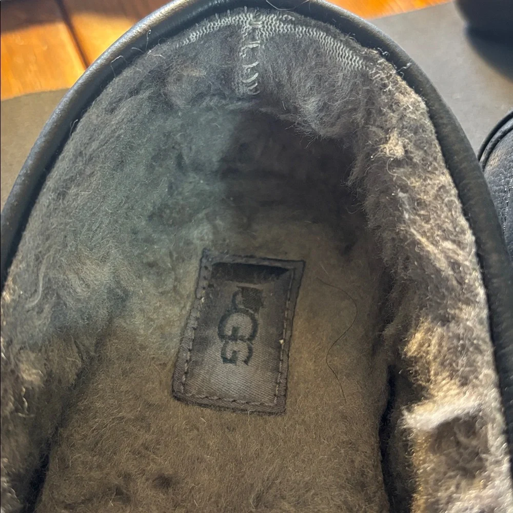 Ugg Men's Black Leather Loafers
